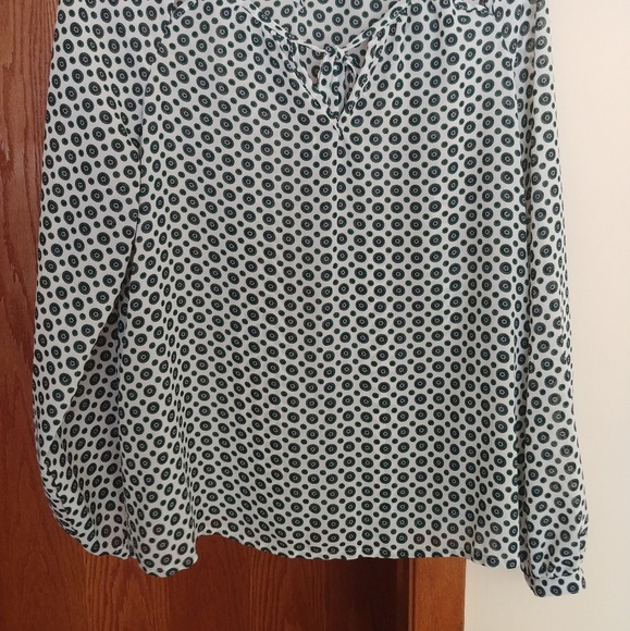 Rose an Olive vintage print blouse - Picture 2 of 3